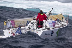 Dematage de Yann Elies (Groupe Queguiner)  au passage du phare de Wolf Rock lors de la 1ere etape de la Solitaire du Figaro Eric Bompard Cachemire 2014 entre Deauville et Plymouth - le 10/06/2014